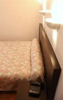 Anya Hotel 2*