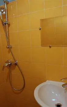 Anya Hotel 2*